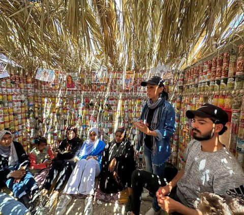 FOTO: Di Tengah Gempuran Israel, Warga Palestina di Jalur Gaza Inovatif Bikin Rumah Kaleng Bekas Makanan