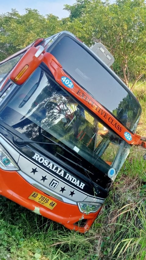 Korban Tewas Kecelakaan Bus Rosalia Indah di Tol Batang Semarang Bertambah Jadi 8 Orang