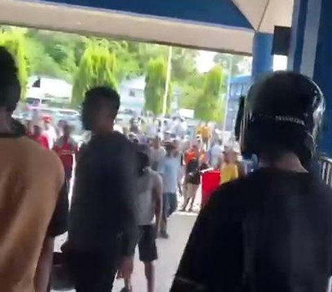 Anggota TNI AL Bentrok dengan Brimob di Pelabuhan Sorong