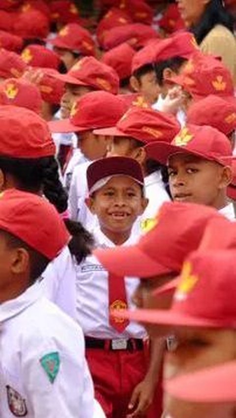 Kemdikbudristek Bantah Kabar Seragam Sekolah Berubah Setelah Lebaran