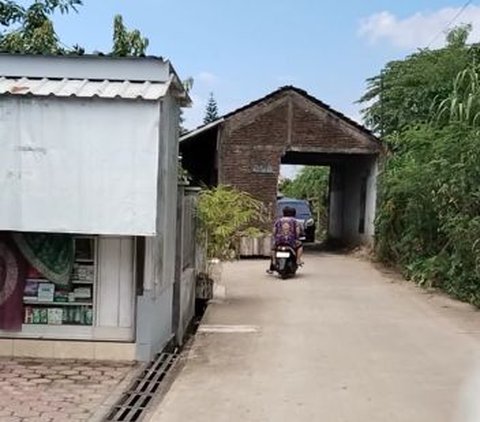 Viral Rumah Unik yang Terbelah oleh Jalanan di Demak, Begini Penampakannya