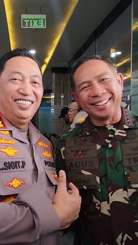 VIDEO: Kapolri Rangkul Hangat Panglima TNI Jawab soal Bentrok TNI AL & Brimob di Sorong