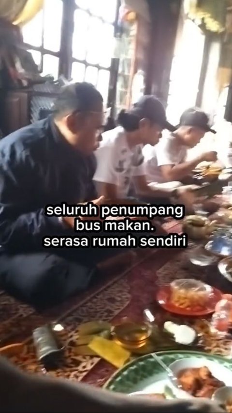 Warung Makan Banyak Tutup, Sopir Bus Ini Ajak Penumpang Makan di Rumah Mertua