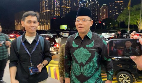 Plt Ketua Umum PPP Muhamad Mardiono menghadiri halalbihalal digelar Partai Golkar di DPP Partai Golkar, Jalan Anggrek Neli, Jakarta Barat, Senin (15/4) malam.<br>