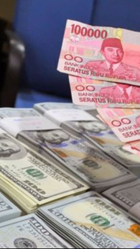 Rupiah Anjlok ke Rp16.060 per USD, Airlangga: Masih Lebih Baik dari Korea hingga Jepang