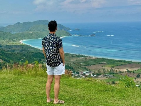 Potret Seru Jesse Choi dan Maudy Ayunda Liburan ke Lombok