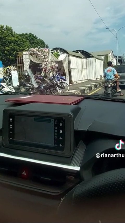<b>Viral Nikahan Mewah hingga Tutup Jalan Raya Utama, Tuai Komentar Warganet</b><br>