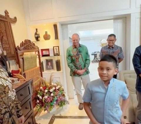 Momen Prabowo Bertemu dengan Cucu Zulkifli Hasan yang Jago Bahasa Inggris, Kaget saat Dengar Cita-Citanya