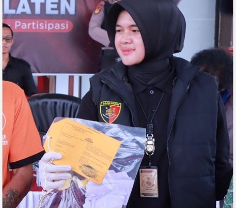 Beberapa kegiatan keseharian Febriy yang diunggah di akun medososnya sering menjadi viral hingga dibanjiri beragam pujian dari publik.