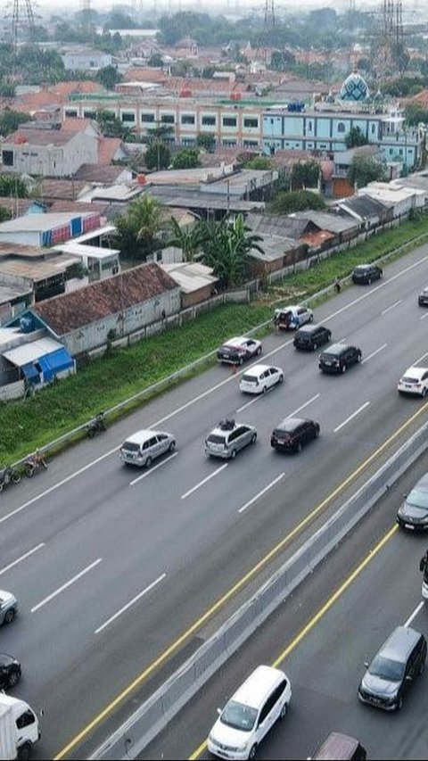 <br>162 Ribu Kendaraan Kembali Ke Jabotabek dari Tol Japek di H+4 Arus Balik Lebaran 2024