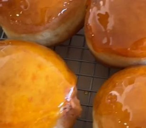 Thai Tea Creme Brulee Donuts Recipe, Donuts with a Different Taste