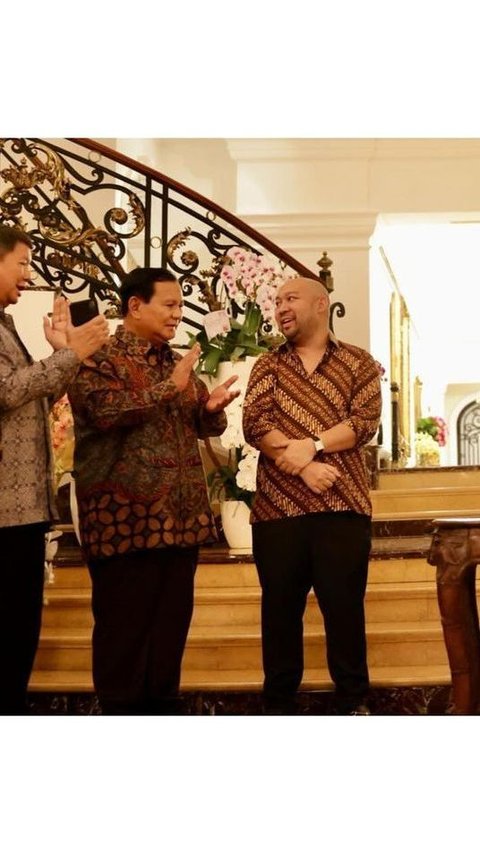 Momen Prabowo Sempat Tolak Potongan Tumpeng dari Titiek, Malah Tunjuk Sosok Ini