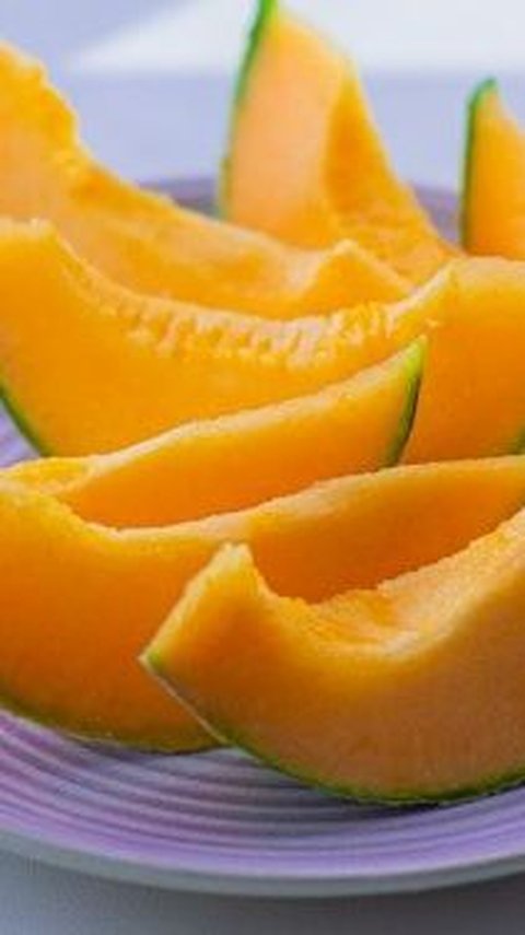 5. Melon: Rendah Kalori, Tinggi Air