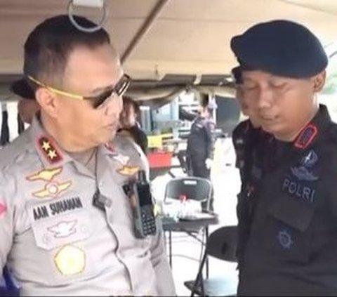 Penampakan Dapur Brimob Lampung, Jenderal Polisi Cicipi Masakan Nanya ke Chef 'Di Rumah Masak juga?'