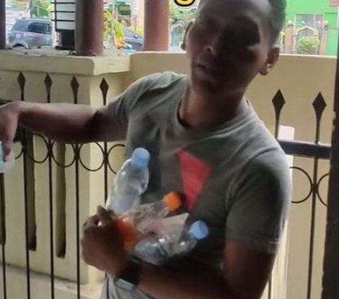 Berkeliaran di Sekitar Markas Punguti Botol Plastik, Kedok Pria Diduga Intel Dibuka Anggota Polisi Jaga