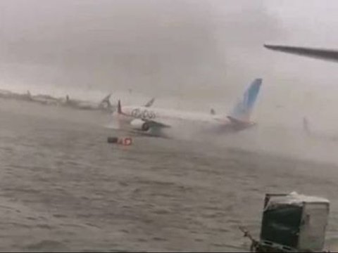 VIDEO Bandara Dubai Kebanjiran Diguyur Hujan Deras, Pesawat-Pesawat Terendam di Landasan
