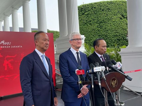 CEO Apple Tim Cook Temui Jokowi di Istana, Ini Isi Pembahasannya