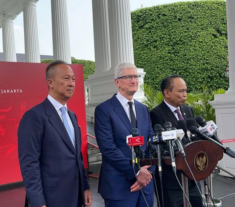 Apple CEO Tim Cook Brings Rp1.6 Trillion Investment When Meeting President Jokowi, Will Build a Factory?