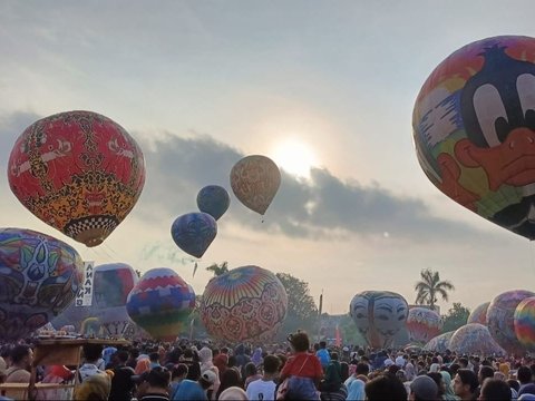 Meriahnya Festival Balon Tambat, Tradisi Syawalan di Pekalongan