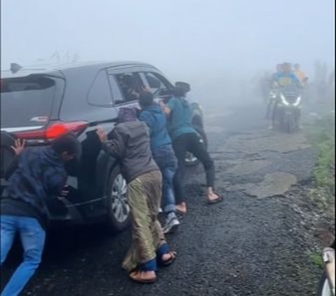 Penampakan Tanjakan Paling Ekstrem di Jawa, Para Pengendara Sampai Disarankan Pakai Joki