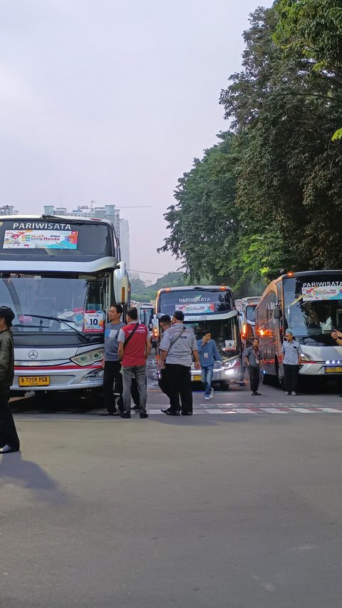 3 Doa Bepergian Jauh Naik Bus, beserta Tips Aman Menempuh Perjalanan