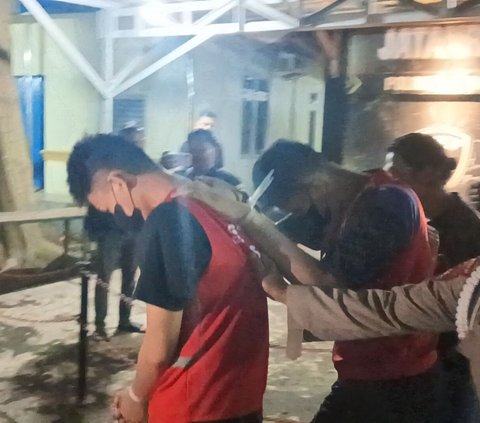 Derai Air Mata Laila Menanti Aji Sadar dari Koma usai Dikeroyok Anggota Klab Mobil Jambi, Berharap Polisi Adil