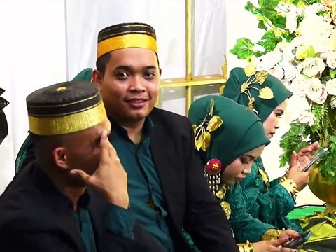 Pernikahan Semakin Dekat, Momen Putri Isnari saat Proses Pengusapan Daun Pacci ke Telapak Tangannya