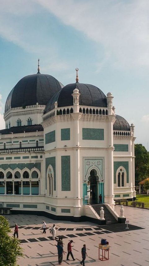 Keutamaan Melafalkan Bacaan Doa Setelah Adzan Subuh