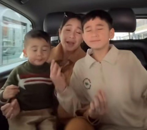 Ekspresi Gemas Rayyanza Peragakan Gaya Yoga, Merem Sambil Mingkem Bikin Ngakak