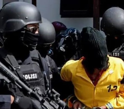 Densus Tangkap 7 Terduga Teroris di Sulteng: Aksi Penegakan Hukum yang Berhasil!