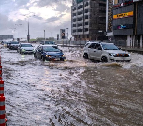 The Long-Term Impact of Dubai's Economy After Being Hit by the Biggest Rainfall in 75 Years