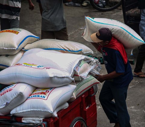 FOTO: Usai Lebaran, Harga Beras di Pasaran Masih Belum Stabil