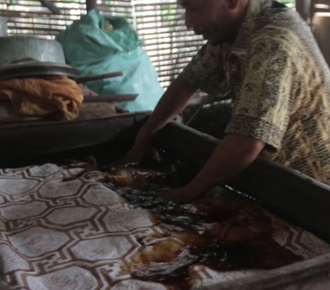 Kenalan dengan Batik Kuno Ciwaringin khas Cirebon, Gambarkan Penderitaan Rakyat Akibat Penjajahan hingga Perjuangan Santri Lawan Belanda