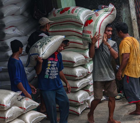 FOTO: Usai Lebaran, Harga Beras di Pasaran Masih Belum Stabil