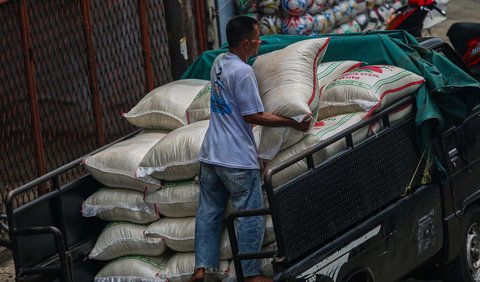 Berdasarkan Panel Harga Badan Pangan Nasional (Bapanas), Rabu (17/4/2024) pukul 14.39 WIB, hanya beberapa komoditas pangan yang mengalami kenaikan harga.