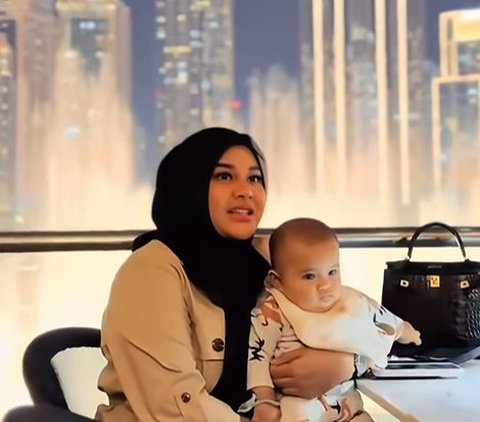 7 Portraits of Atta-Aurel and Anang-Ashanty's Family Trapped in Dubai After Being Hit by Floods
