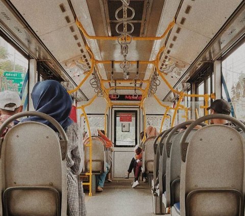 Public Transportation Users in Jakarta Only 32%, Far Different from Singapore and Japan