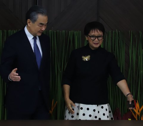 FOTO: Pertemuan Hangat Menlu Retno dan Menlu China di Jakarta, Sepakat Perjuangkan Keanggotaan Palestina di PBB