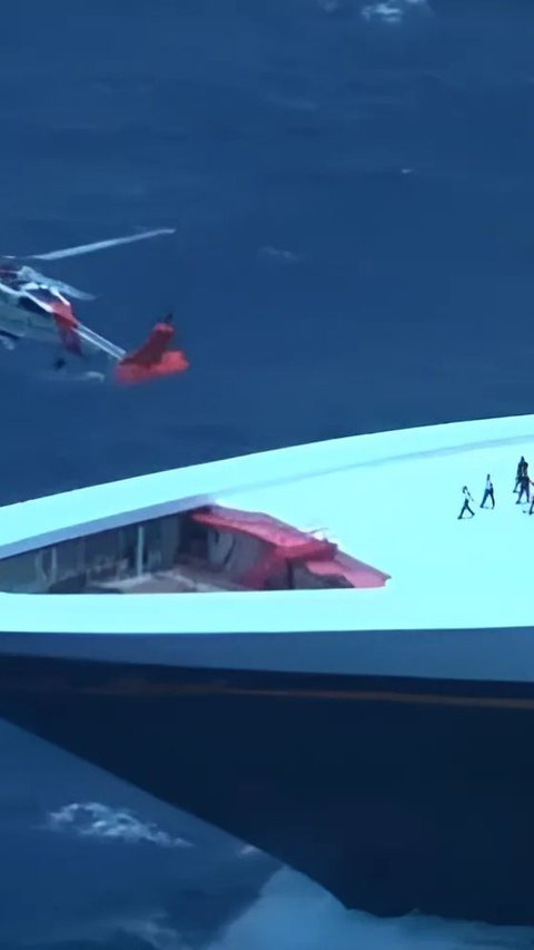 Viral Detik-detik Evakuasi Ibu Hamil dari Kapal Disney Curise dengan Helikopter