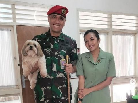 Potret Putra Jenderal TNI Saat Kenakan Seragam Loreng Baret Merah, Tulis Kenangan Manis di Rumah Dinas
