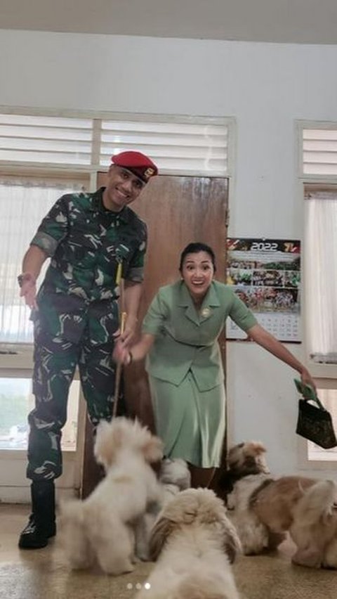 Potret Putra Jenderal TNI Saat Kenakan Seragam Loreng Baret Merah, Tulis Kenangan Manis di Rumah Dinas