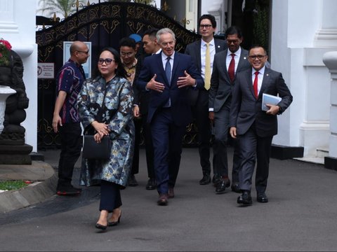After Chinese Foreign Minister, Jokowi Meets Former UK PM Discussing Digital Transformation at IKN