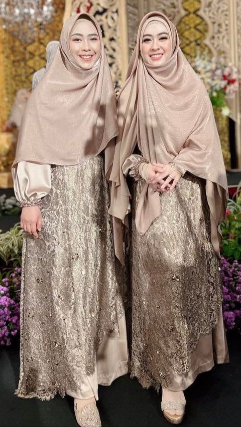 <b>5 Model Dress Kondangan Hijab ala Artis Indonesia, Anggun dan Mewah</b>