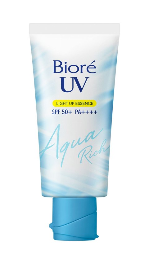 6. Biore UV Aqua Rich Light Up Essence<br>