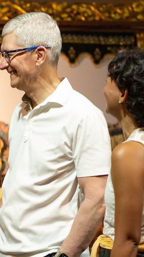 The figure of Nyimas Laula, a woman who accompanied Apple CEO Tim Cook to the Wayang Museum.