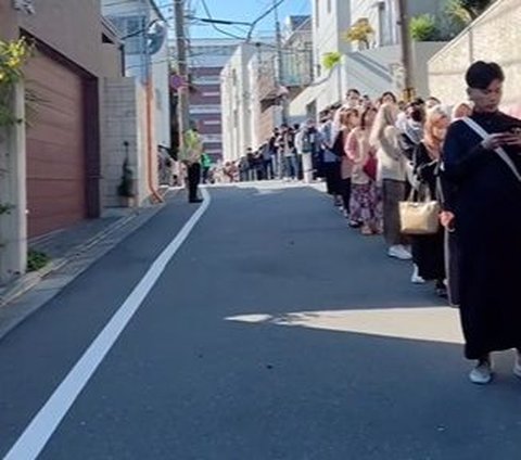 Penampakan Antrean Sholat Idul Fitri di Tokyo Jepang Panjangnya Minta Ampun, Benar-benar Luar Biasa