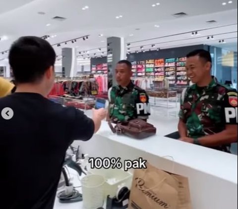 Momen Polisi Militer Tiba-Tiba Dapat Diskon 100% saat Beli Baju, Nasibnya Hoki Ternyata karena Ini