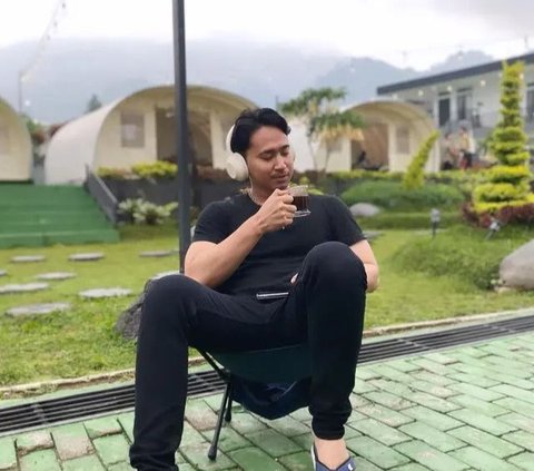 Anak Asuh Jadi Pacar, Ini Potret Edwin Bahari Kekasih Anisa Bahar