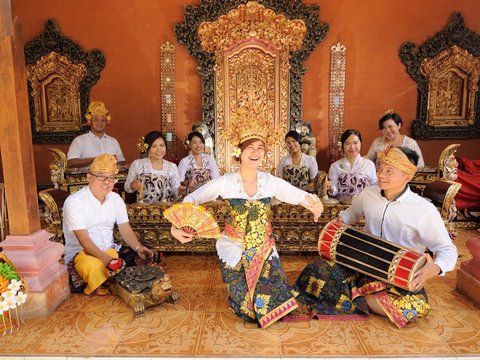 Mengintip Proses Pembuatan Tempat Gamelan di Bali, Perajinnya Bukan Orang Sembarangan