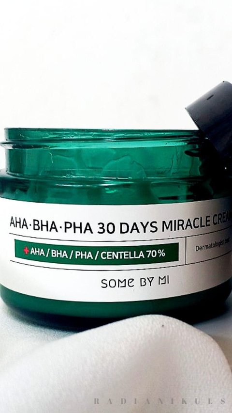 5. Choose an Exfoliating Cream that Contains AHA for Dry Skin